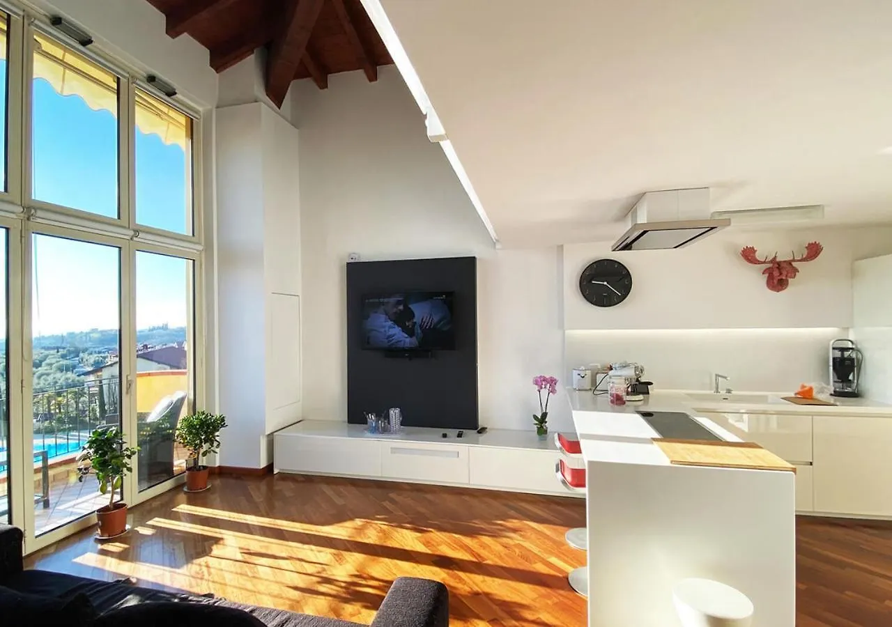 La Torretta Del Residence Degli Ulivi Puegnago del Garda Apartment
