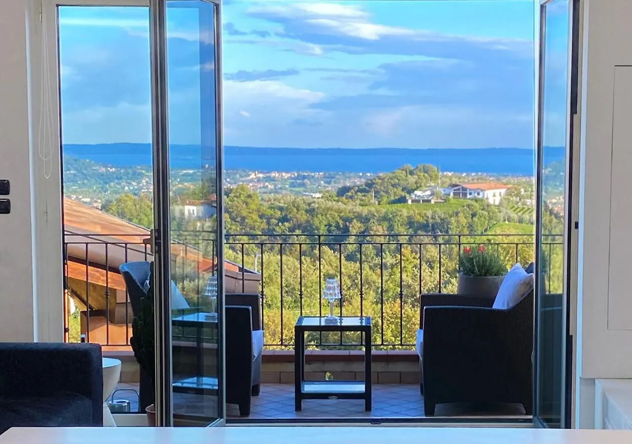La Torretta Del Residence Degli Ulivi Puegnago del Garda Italy