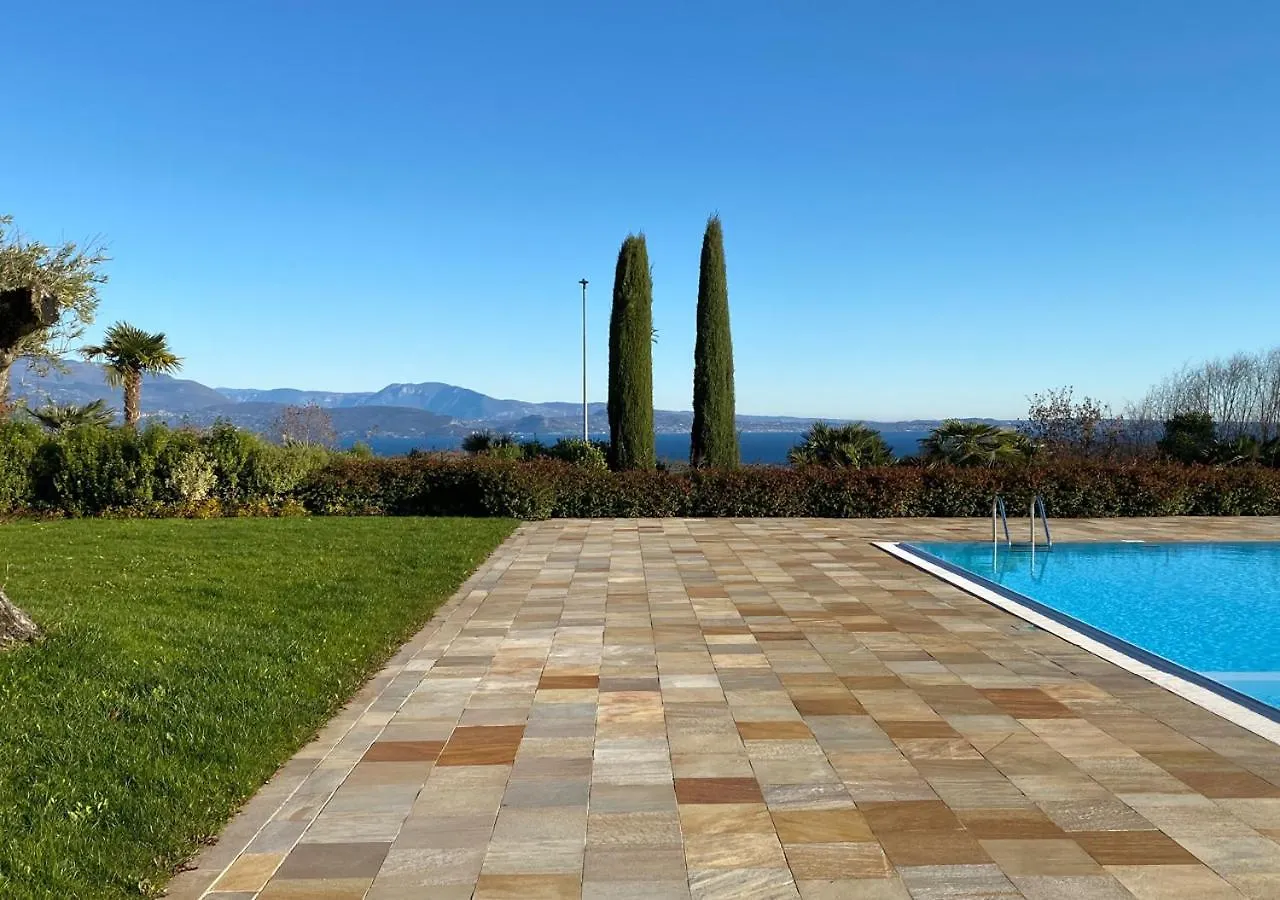 La Torretta Del Residence Degli Ulivi Puegnago del Garda