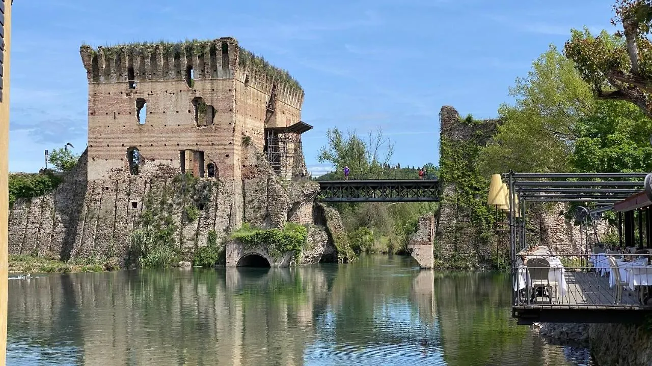 La Torretta Del Residence Degli Ulivi Puegnago del Garda