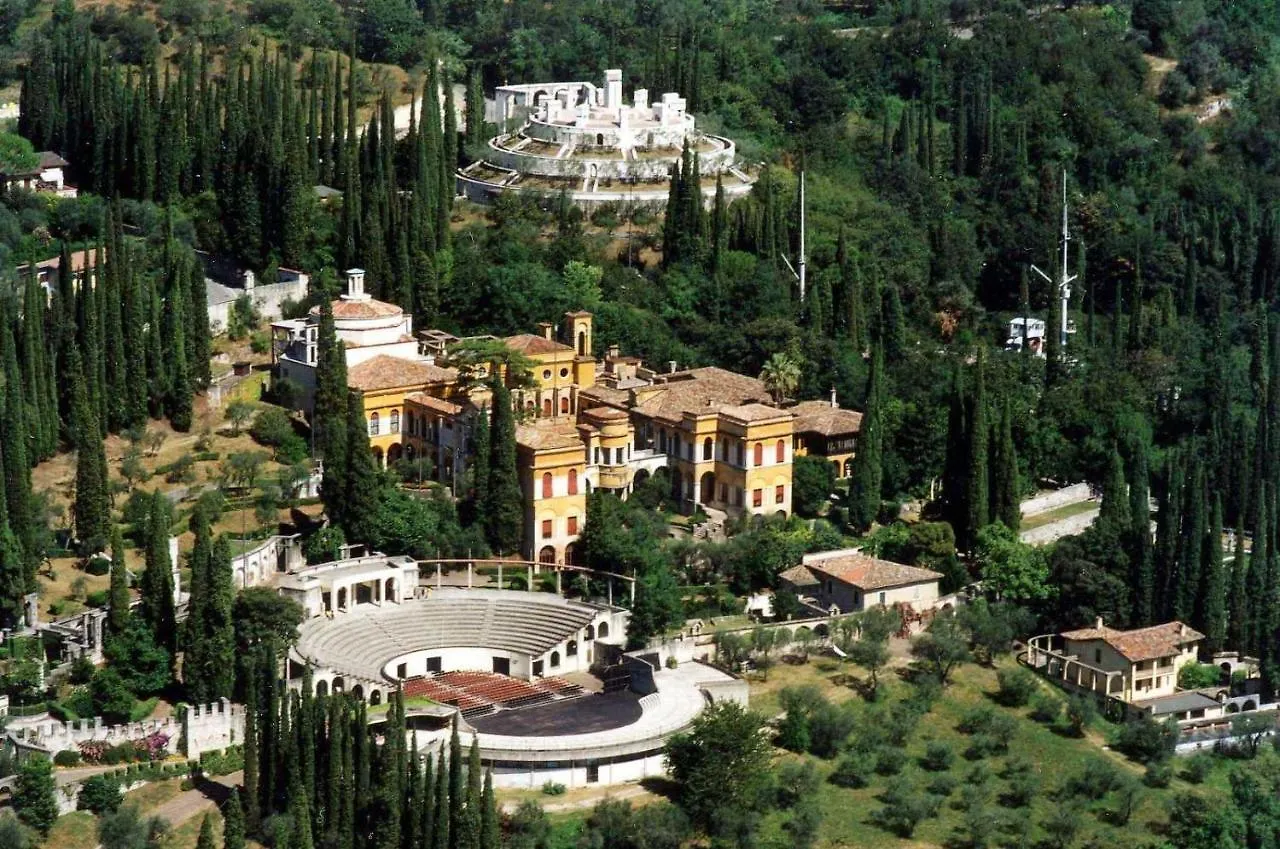 La Torretta Del Residence Degli Ulivi Puegnago del Garda Apartment
