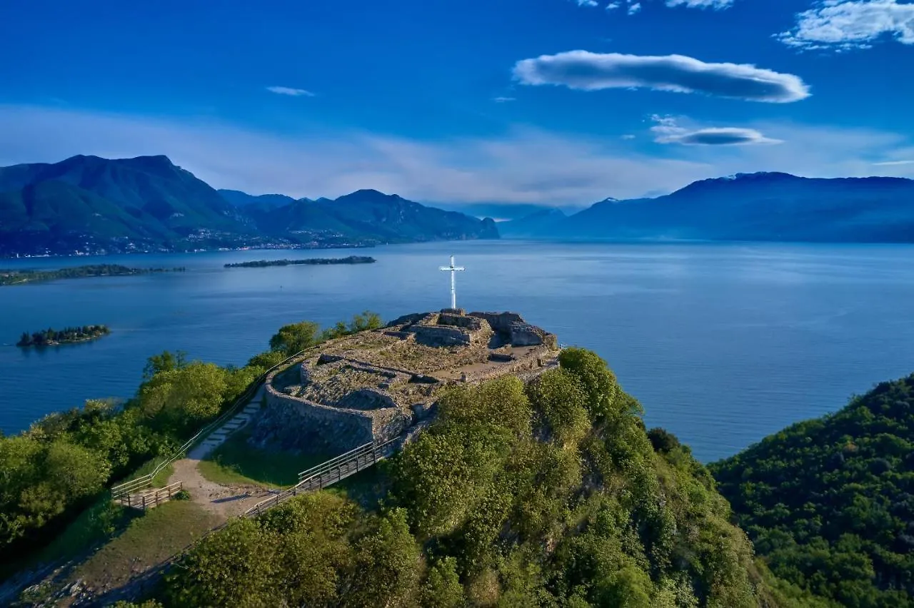 La Torretta Del Residence Degli Ulivi Puegnago del Garda 0*,  Italy
